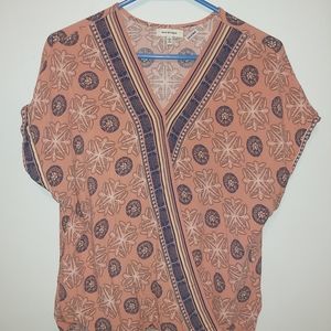 Max studios tee size large